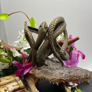 Snake clamper bracelet